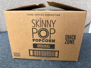 lot 89 image: 12 Bags of Skinny Pop Original Popcorn