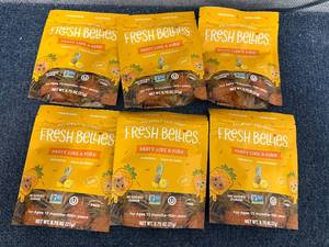 lot 118 image: 6 Bags of Fresh Bellies Freeze Dried Pineapple and Chilli