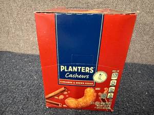 lot 124 image: 10 Packs of Planters Brown Sugar & Cinnamon Cashews