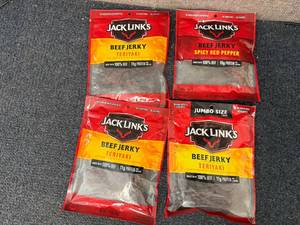 lot 169 image: 4 Bags of Jack Links Beef Jerky