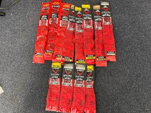 lot 178 image: 12 Jack Links Beef Steak Sticks