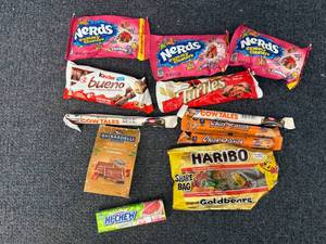 lot 183 image: Lot of 12 Assorted Candies