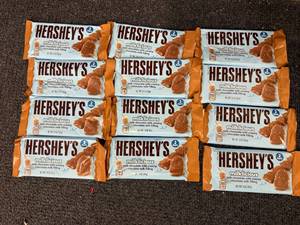 lot 190 image: 12 Hersheys Milklicious Bars