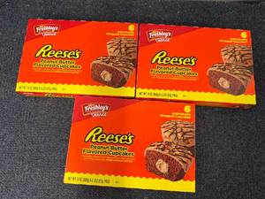 lot 140 image: 3 Boxes of Reeses Peanut Butter Cupcakes