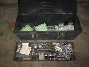 lot 114 image: Large plastic tool box containing a...