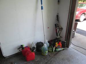 lot 140 image: Gas cans, de-icer, umbrellas and ot...