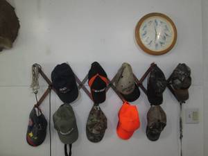 lot 55 image: Collection of baseball style hats w...