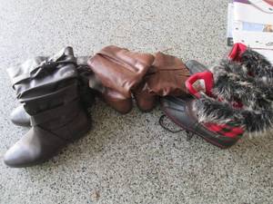 lot 240 image: 3pair womens casual and snow boots...