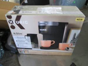 lot 247 image: Keurig k-slim multiple cup coffee m...