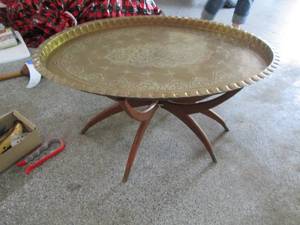 lot 265 image: Vintage Wood framed brass tone ruff...