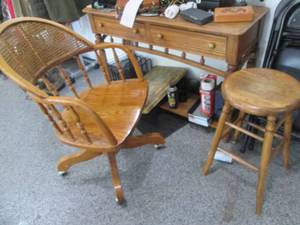 lot 267 image: Vintage hardwood desk, woid framed ...