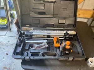 lot 691 image: Johnson Laser Level Kit with Hard Carry Case
