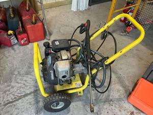 lot 692 image: Used Honda GC160 5.0 Pressure Washer with Hose