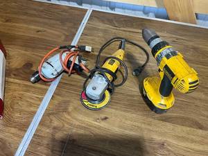 lot 701 image: Lot of 3 Used DeWalt Power Tools Drill, Grinder, and Polisher