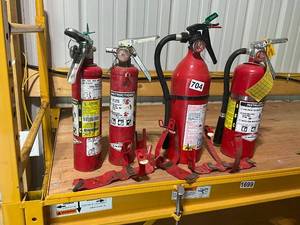 lot 704 image: Set of 4 Fire Extinguishers with Wall Brackets