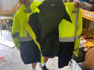 lot 738 image: Collection of 2 Insulated Work Jackets and Variety of Winter Gloves