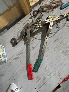 lot 819 image: Metal Cable Puller with Dual Handles and Hooks