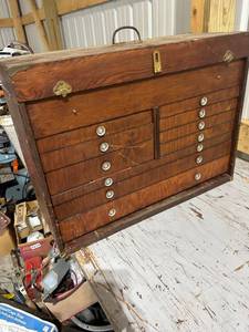 lot 831 image: Vintage Wooden Machinist Tool Chest with Assorted Tools and Knife