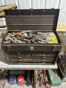 lot 837 image: Metal Toolbox with Assorted Hand Tools and Hardware