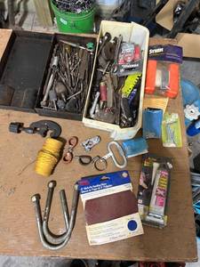 lot 904 image: Large Assorted Hardware and Hand Tool Lot