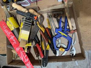 lot 906 image: Box of Assorted Hand Tools and Clamps
