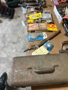 lot 917 image: Mixed Lot of Vintage Hand Tools, Rat Traps, and Hardware Accessories with Metal Case