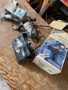 lot 869 image: Dremel Shaper Router Table with Accessories and Vintage Router