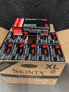 Case of Skintx XL Black Nitrile Examination Gloves (10 Boxes, 900 Gloves)