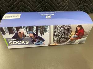 lot 35 image: Rioroo Ski Socks Boxed Set