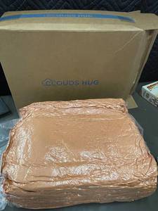 lot 65 image: Clouds Hug Queen Comforter Bedding Set, Orange