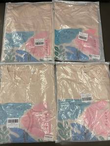 lot 91 image: Bundle of Womens Graphic T-Shirts Assorted Sizes (M, L, XL)