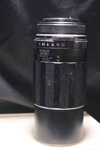 lot 30 image: Asahi Pentax Super-Takumar 200mm f4 Camera Lens