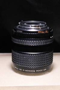 lot 34 image: Minolta MD Zoom Rokkor-X 35-70mm f3.5 Camera Lens