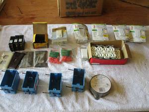 lot 94 image: Mixed Lot of Electrical Items