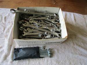lot 111 image: Mixed Lot of Combination Wrenches