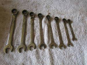 lot 117 image: Mixed Lot of Craftsman Metric Combination Wrenches