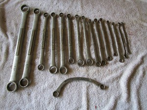 lot 118 image: Mixed Lot of Craftsman Standard Combination Wrenches