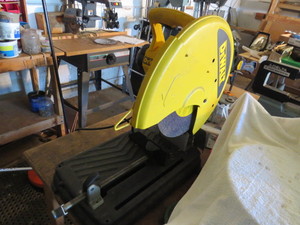lot 12 image: DEWALT DW871 14 Heavy Duty Chop Saw