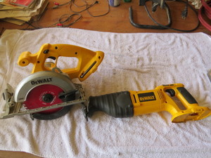 lot 21 image: Mixed Lot - Dewalt XRP DC385 Cordless 18 Volt Reciprocating Saw and Dewalt DC390B 6-12-Inch 18-Volt Cordless Circular Saw -Tools Only