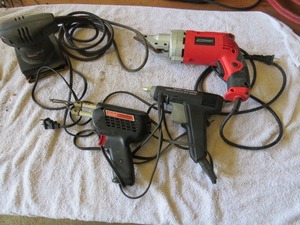 lot 26 image: Mixed Lot of Electric Hand Tools