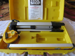 lot 29 image: Tool Shop Professional Multi-beam Laser Level Kit 244-5306