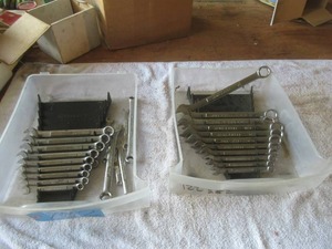 lot 122 image: Mixed Lot of Metric and Standard Combination Wrenches