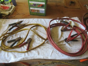 lot 65 image: 2 Piece Lot of Jumper Cables