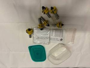 lot 4 image: 6x Router Bits no Case