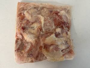 lot 109 image: EE. 6.5lbs 8pc Cut up Chicken