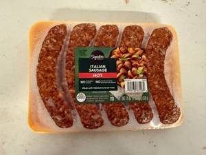 lot 158 image: B. 4x Hot Italian Sausage