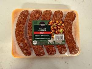 lot 160 image: B. 4x Hot Italian Sausage