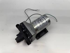 lot 26 image: PENTAIR SHURFLO FRESHWATER PUMP