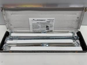 lot 27 image: LIPPERT HAPPIJAC TURNBUCKLE SET