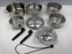 lot 33 image: CAMCO 10PC. COOKING SET